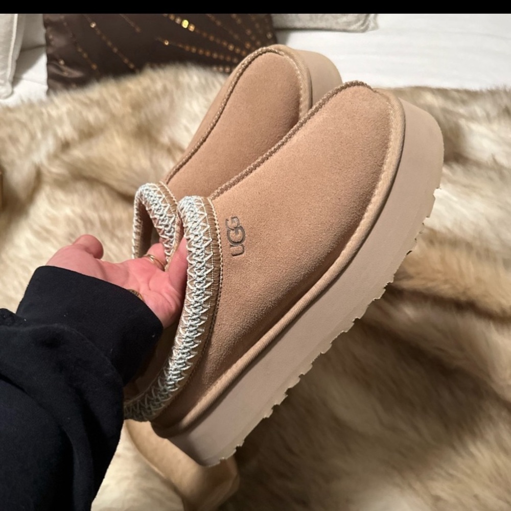 NWT Ugg Tazz Platform Clog Slipper Size 9